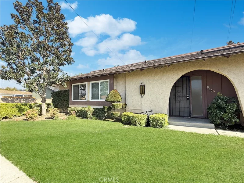 860 N Stonewood, La Habra, CA 90631