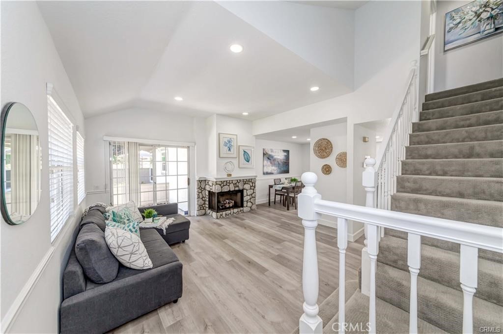 900 W Country View 36, La Habra CA 90631 - photo 2