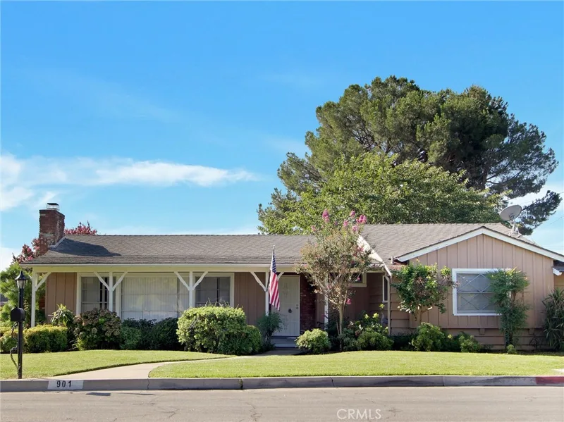 901 Kirby Drive, La Habra, CA 90631