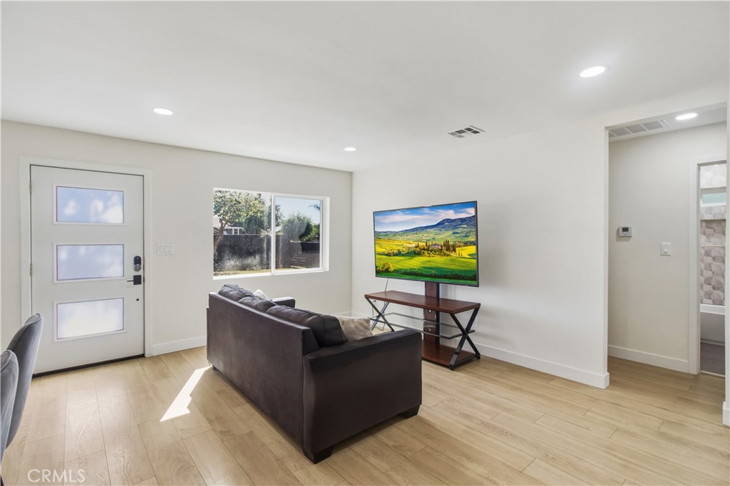 905 E Francis, La Habra CA 90631 - photo 8