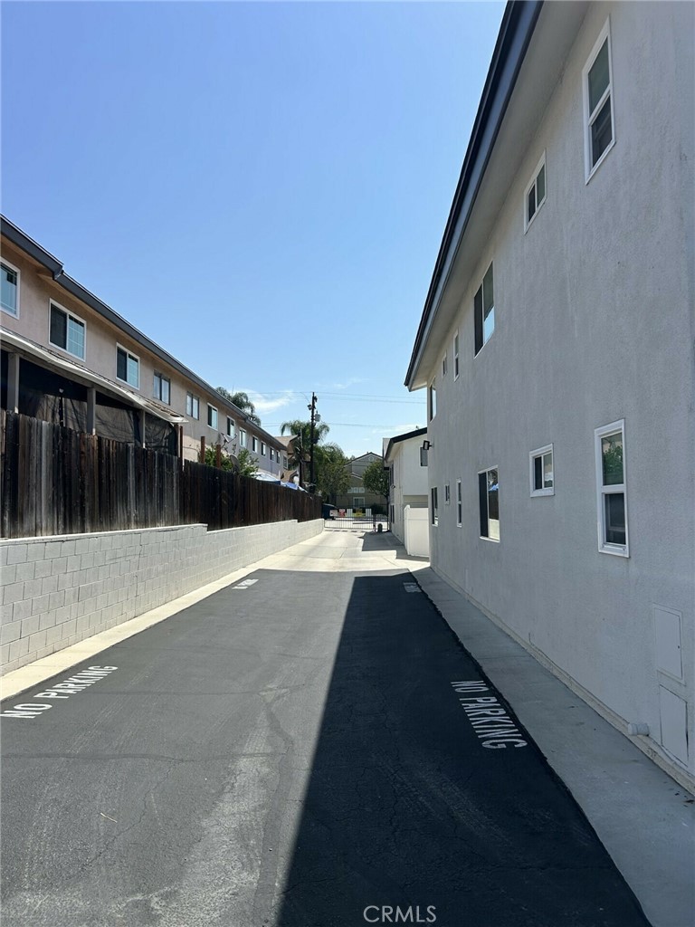 911 N Walnut Street, La Habra CA 90631 - photo 20