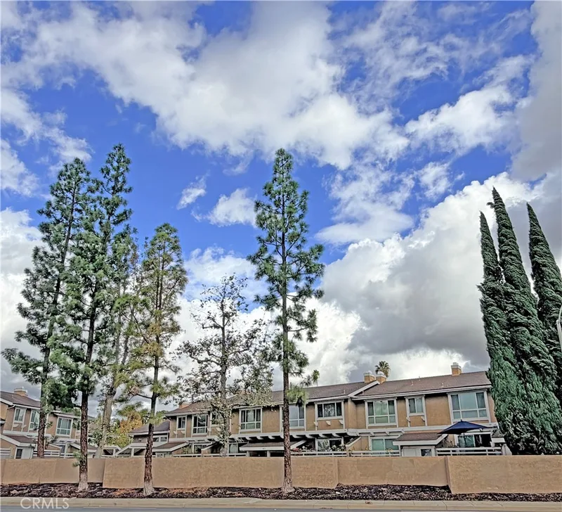 917 W Imperial Highway H, La Habra