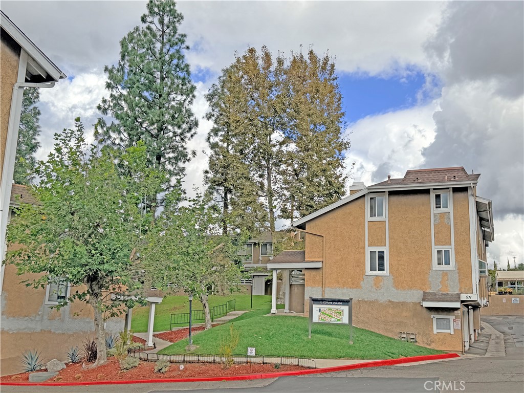917 W Imperial Highway H, La Habra CA 90631 - photo 2