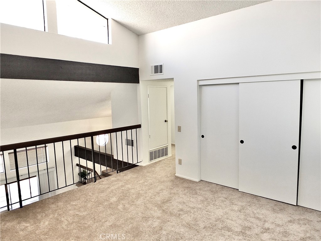 Loft-style en-suite with ample storage - 949 W Imperial Highway A, La Habra CA 90631 - photo 5