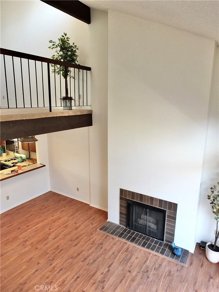 Lots of volume - 949 W Imperial Highway A, La Habra CA 90631 - photo 10
