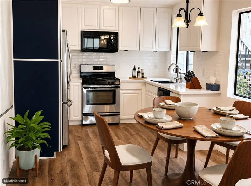 950 W Lambert 11, La Habra