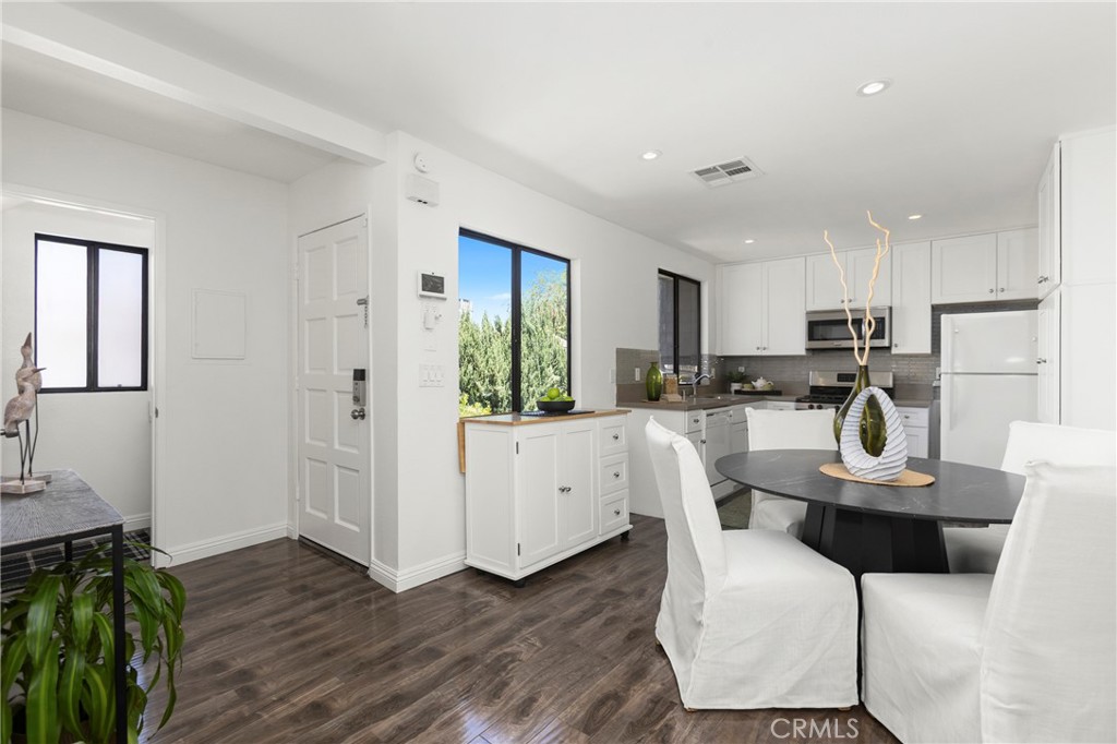 950 W Lambert 20, La Habra CA 90631 - photo 1