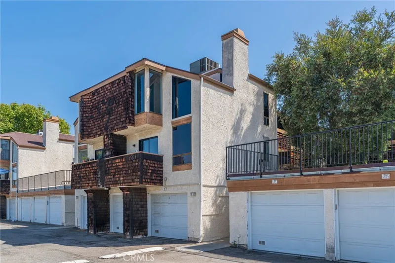 950 W Lambert Road 9, La Habra