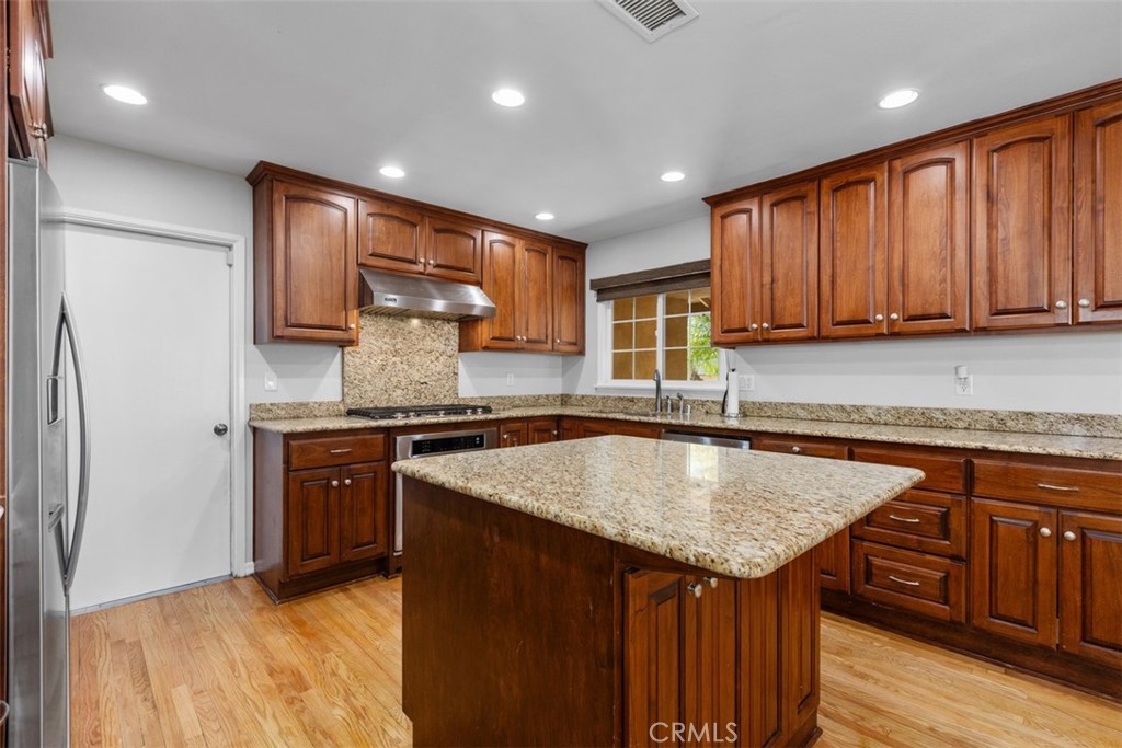 4641 Sharon, La Palma CA 90623 - photo 9