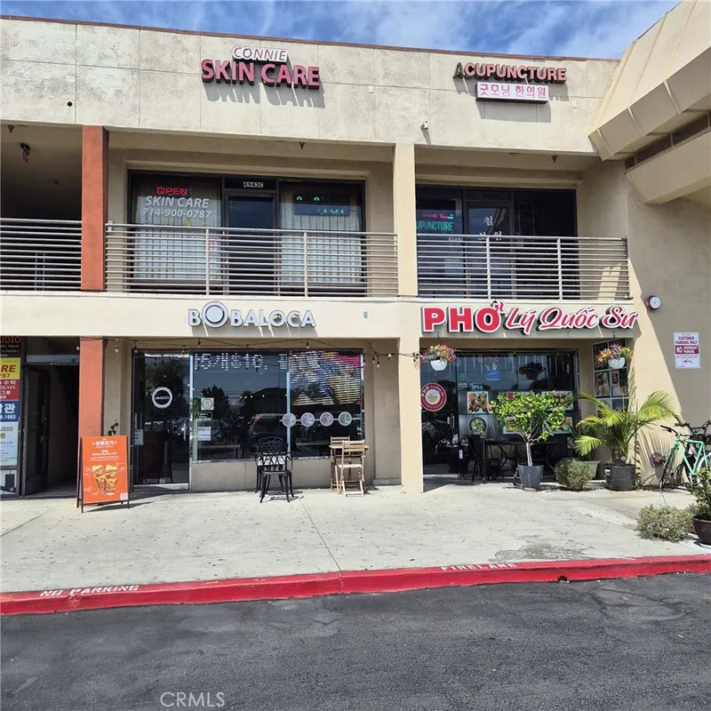 4949 La Palma Avenue, La Palma, CA 90623