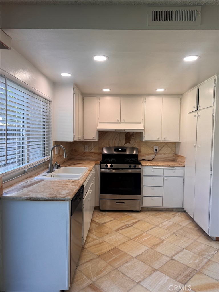 5206 Dover, La Palma CA 90623 - photo 1