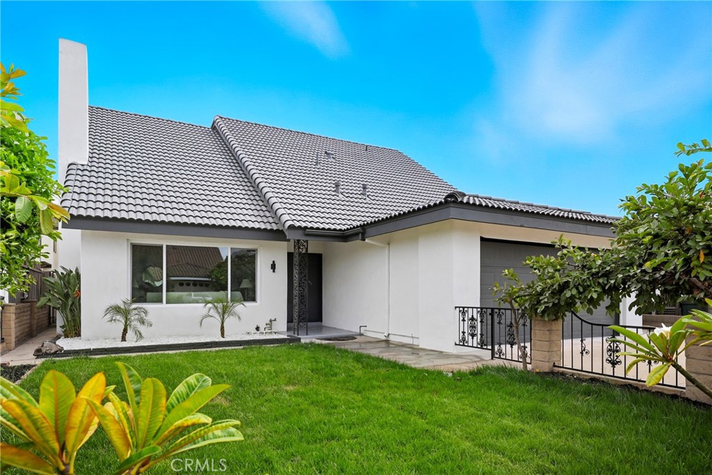 7152 Caprice Cir, La Palma CA 90623 - photo 1