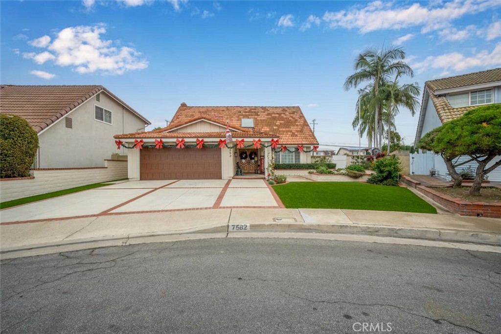 7582 Silverado ln, La Palma CA 90623 - photo 1
