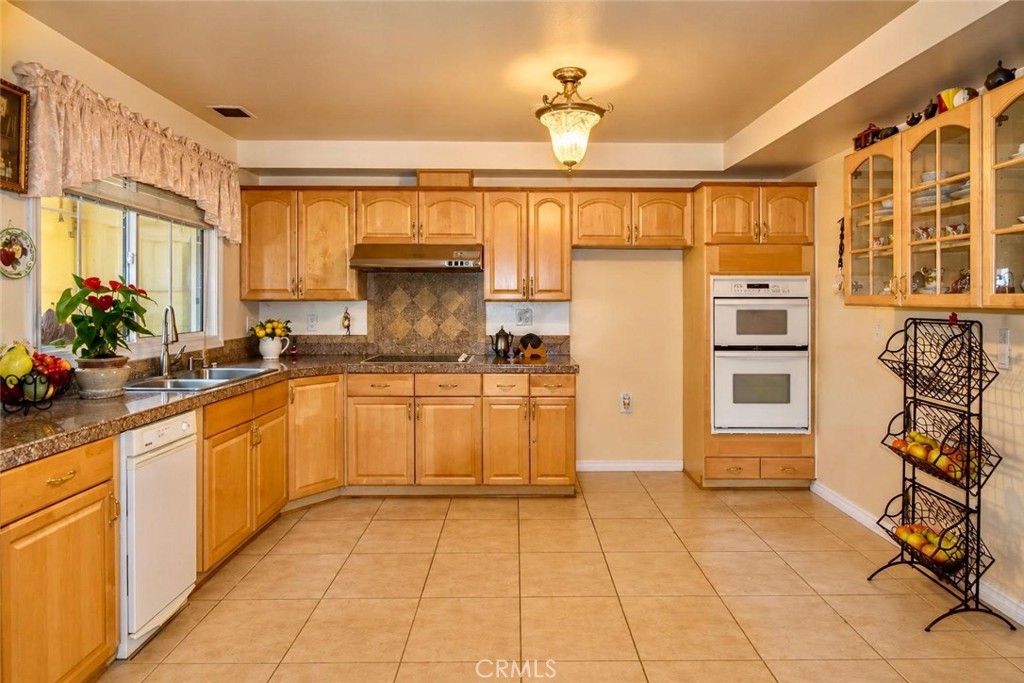 7942 Louise Lane, La Palma CA 90623 - photo 7