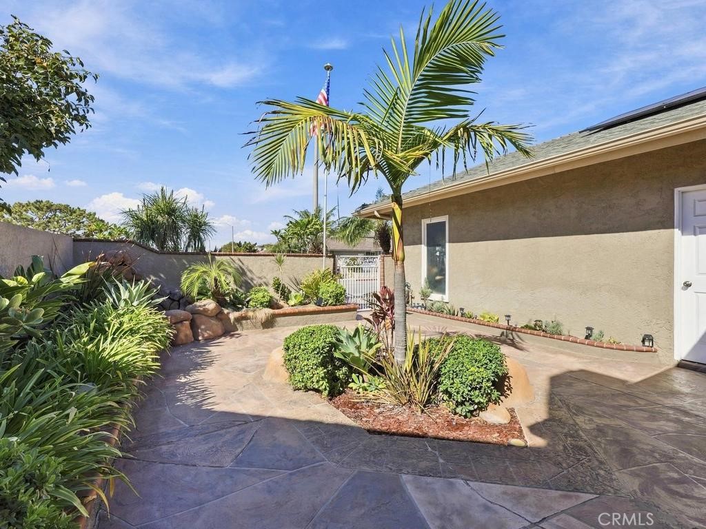 8312 El Pescador, La Palma CA 90623 - photo 4