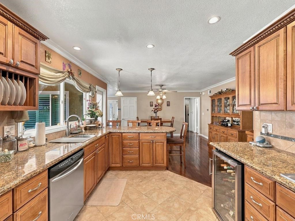 8312 El Pescador, La Palma CA 90623 - photo 21