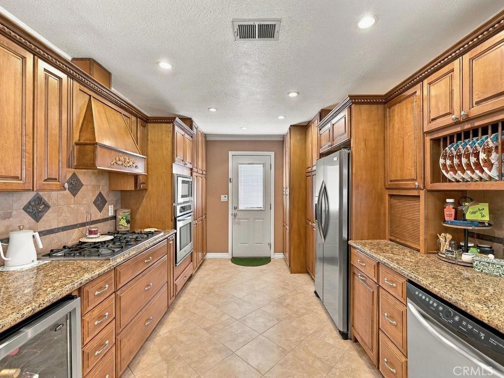 8312 El Pescador, La Palma CA 90623 - photo 22