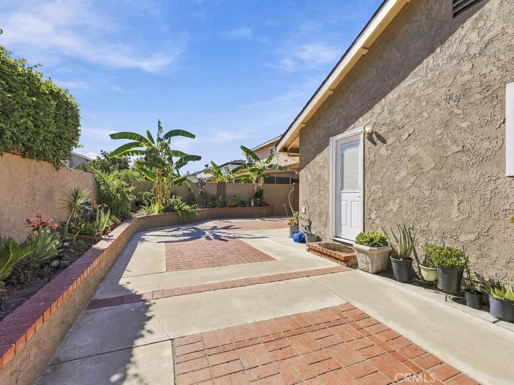 8312 El Pescador, La Palma CA 90623 - photo 47