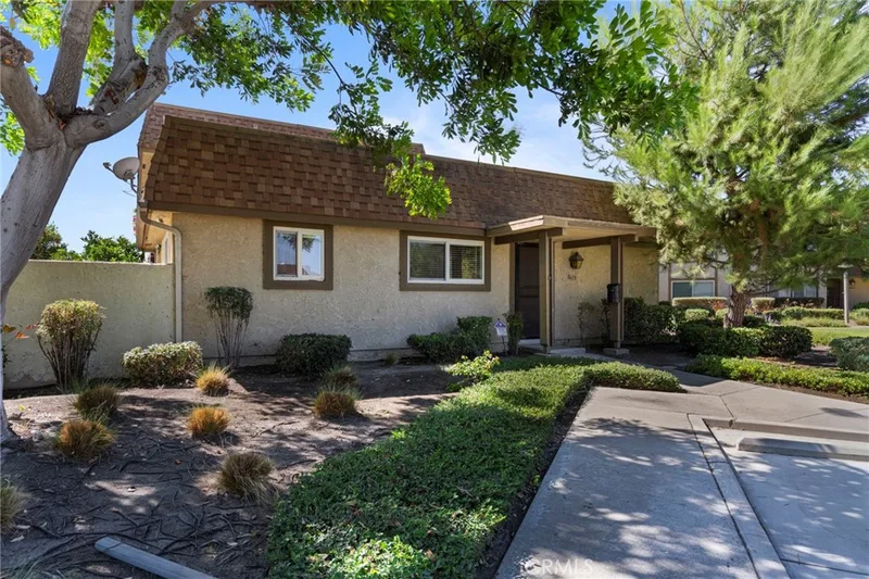 8615 York, La Palma, CA 90623