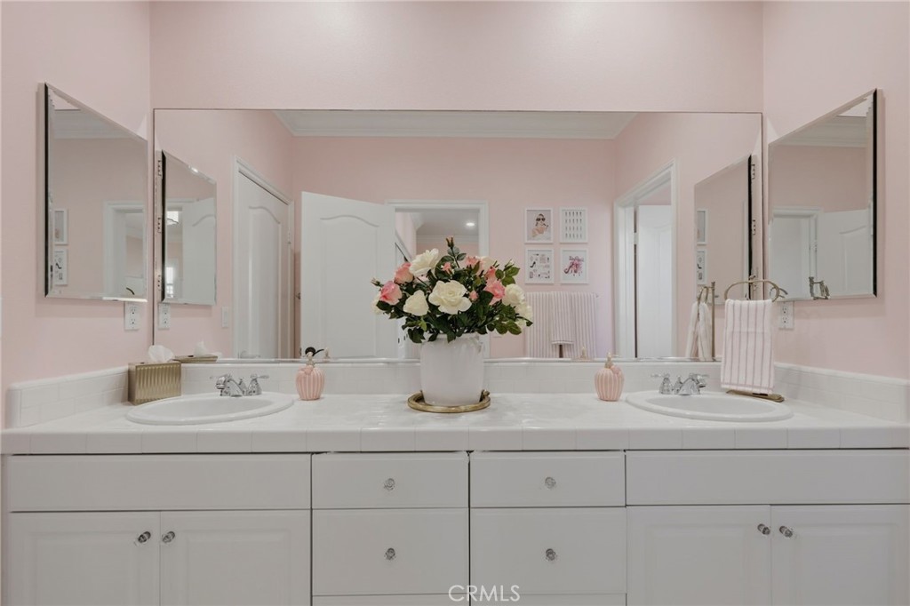 Hollywood Bathroom - 10 Jenny, Ladera Ranch CA 92694 - photo 44