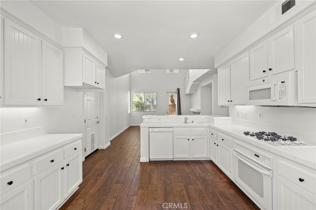 12 Danbury, Ladera Ranch CA 92694 - photo 5