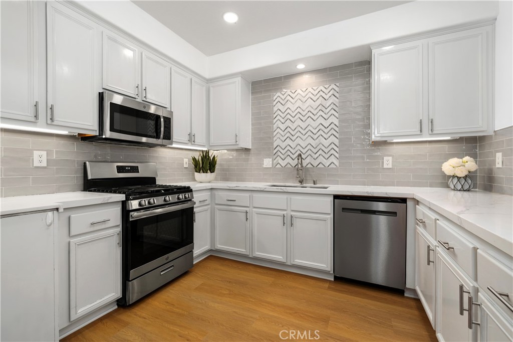Updated stainless steel appliances ~ - 123 Sklar 37, Ladera Ranch CA 92694 - photo 10