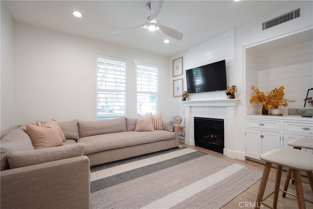 14 Bayley, Ladera Ranch CA 92694 - photo 4