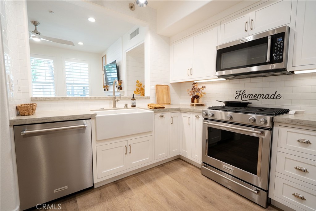 14 Bayley, Ladera Ranch CA 92694 - photo 7