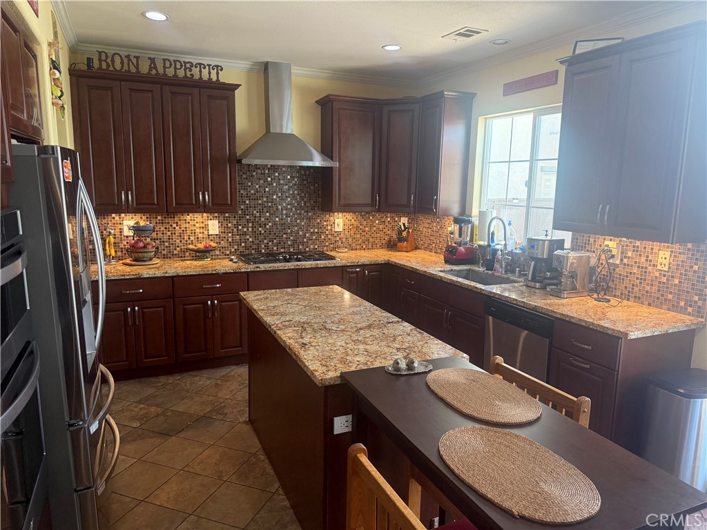 Kitchen - 16 Bower Lane, Ladera Ranch CA 92694 - photo 20
