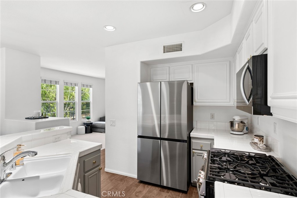 17 Baccus, Ladera Ranch CA 92694 - photo 10