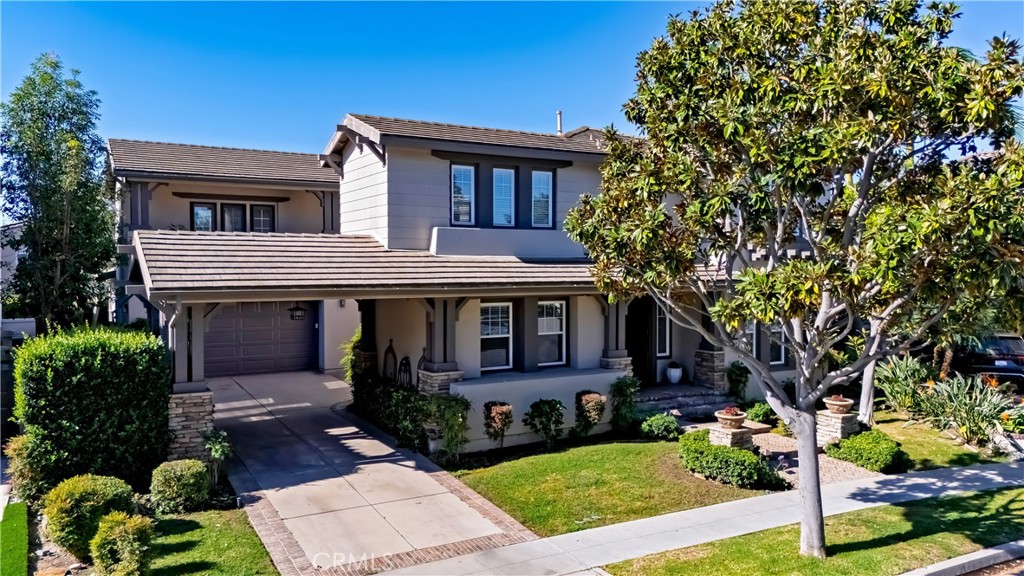Convenient Porte Cochere and expansive drive - 17 Winslow, Ladera Ranch CA 92694 - photo 3