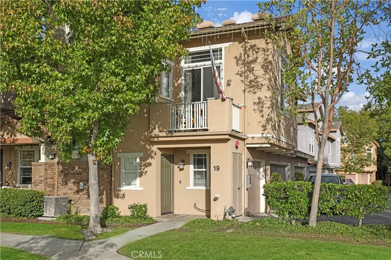 19 Garrison Loop, Ladera Ranch, CA 92694