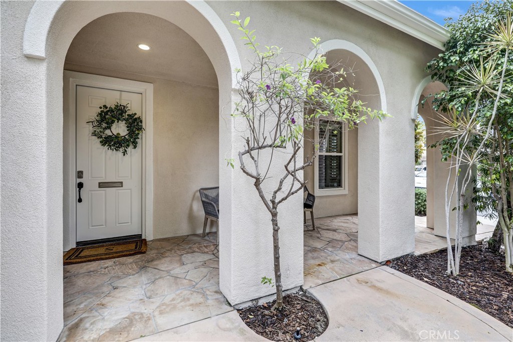 Private entryway. - 2 St. Giles, Ladera Ranch CA 92694 - photo 4