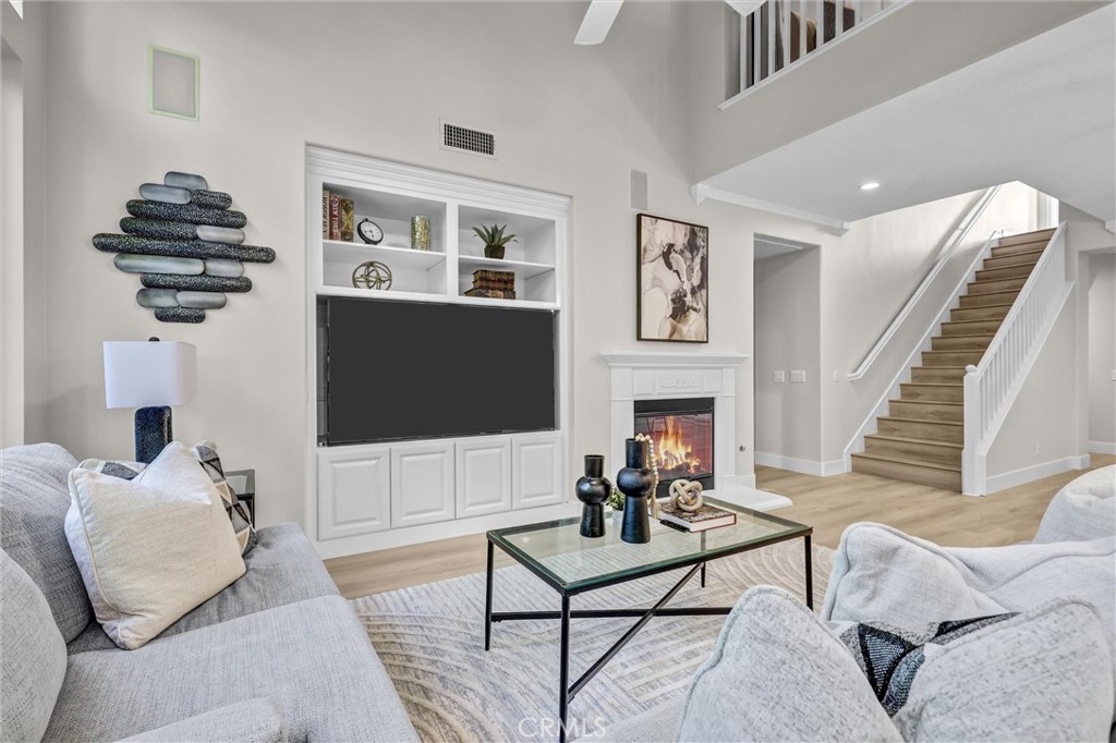 2 Story ceiling in living room. - 2 St. Giles, Ladera Ranch CA 92694 - photo 10