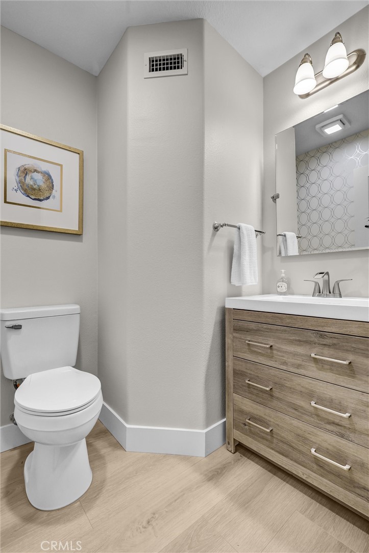 Main floor powder room. - 2 St. Giles, Ladera Ranch CA 92694 - photo 13
