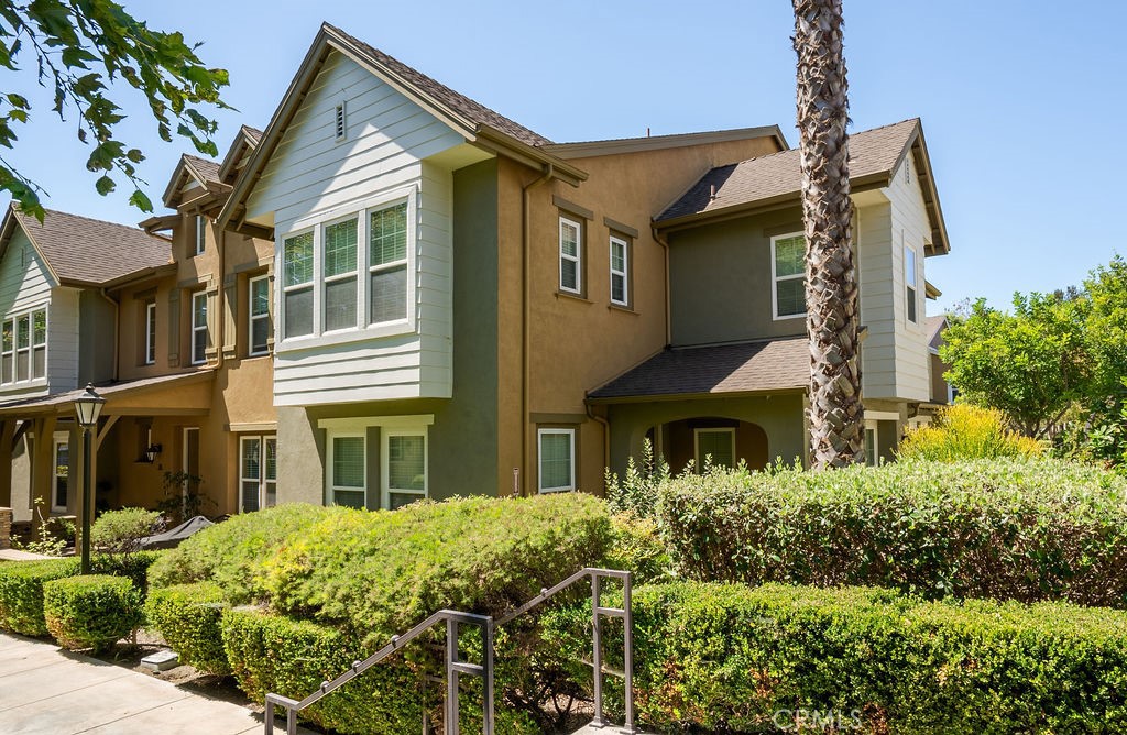 20 Orange Blossom Circle, Ladera Ranch CA 92694 - photo 2