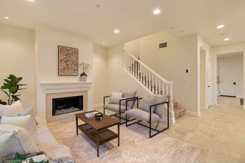 20 Orange Blossom Circle, Ladera Ranch CA 92694 - photo 3