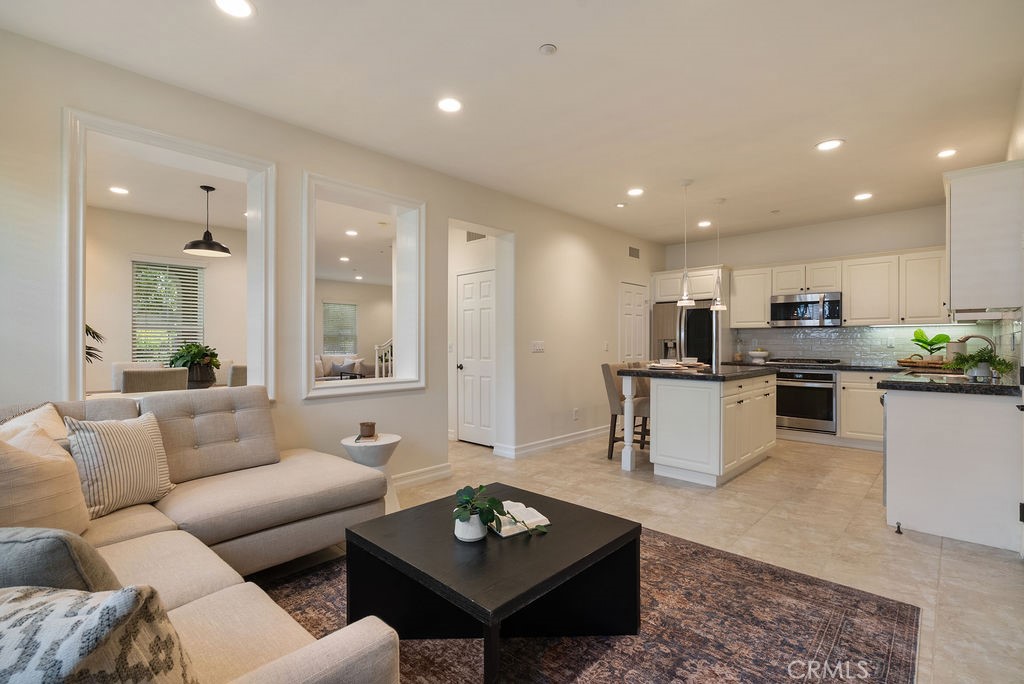 20 Orange Blossom Circle, Ladera Ranch CA 92694 - photo 11