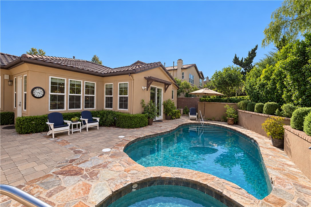 25 Waltham Road, Ladera Ranch CA 92694 - photo 2