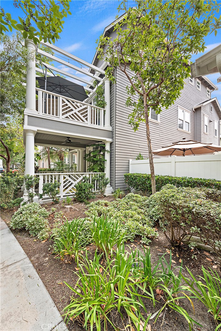 Double patios - 27 Rinehart, Ladera Ranch CA 92694 - photo 3