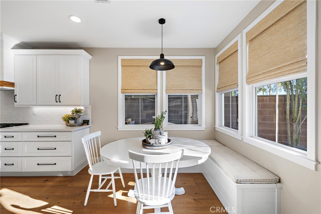 Banquette w/storage underneath - 29 Bushwood, Ladera Ranch CA 92694 - photo 7