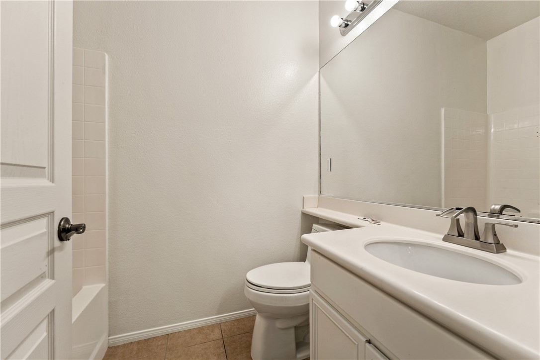 Third bathroom for secondary bedroom. - 30 Marcilla, Ladera Ranch CA 92694 - photo 26
