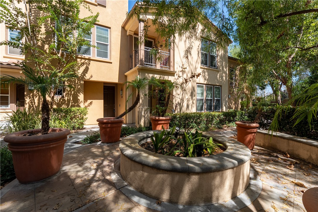 Front exterior inner courtyard - 30 Marcilla, Ladera Ranch CA 92694 - photo 29
