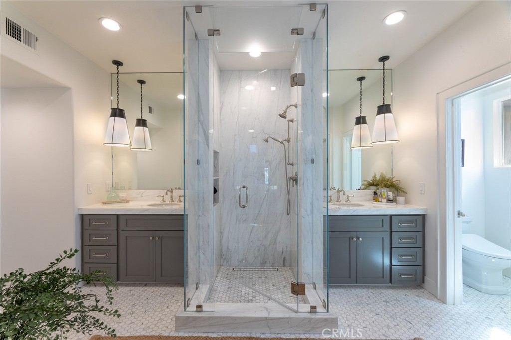 Owner's Suite Bathroom - 32 Reston Way, Ladera Ranch CA 92694 - photo 1