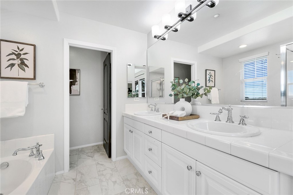 Primary Bath - 34 Clifford Ln, Ladera Ranch CA 92694 - photo 33