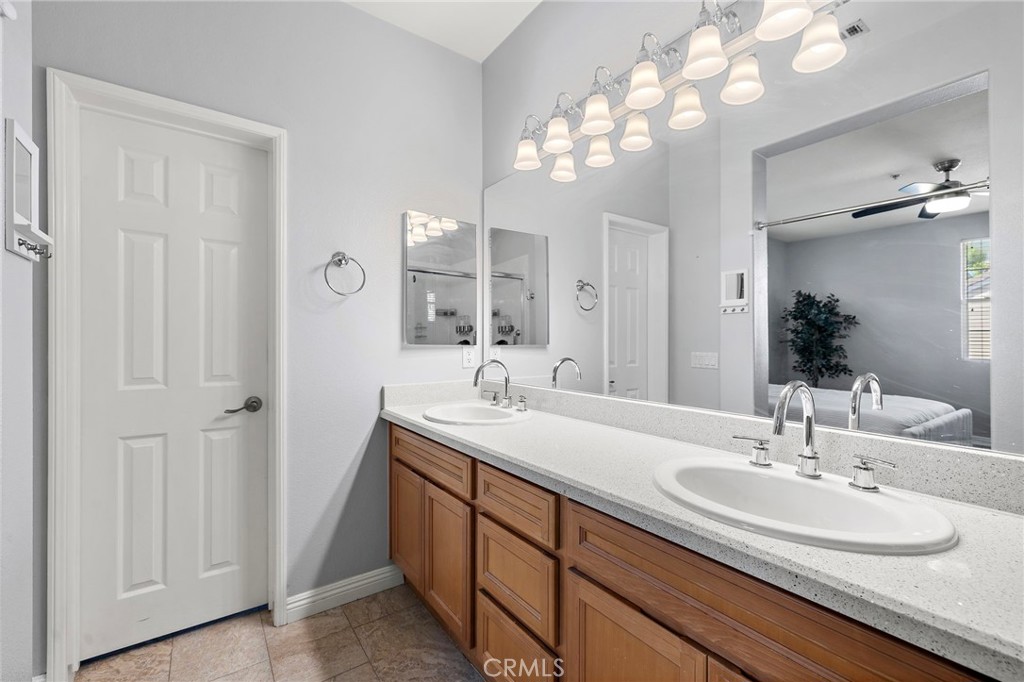 Primary Bathhroom - 35 St Mays Rd, Ladera Ranch CA 92694 - photo 10