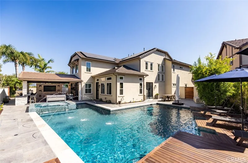 37 Scarlet Maple Drive, Ladera Ranch, CA 92694