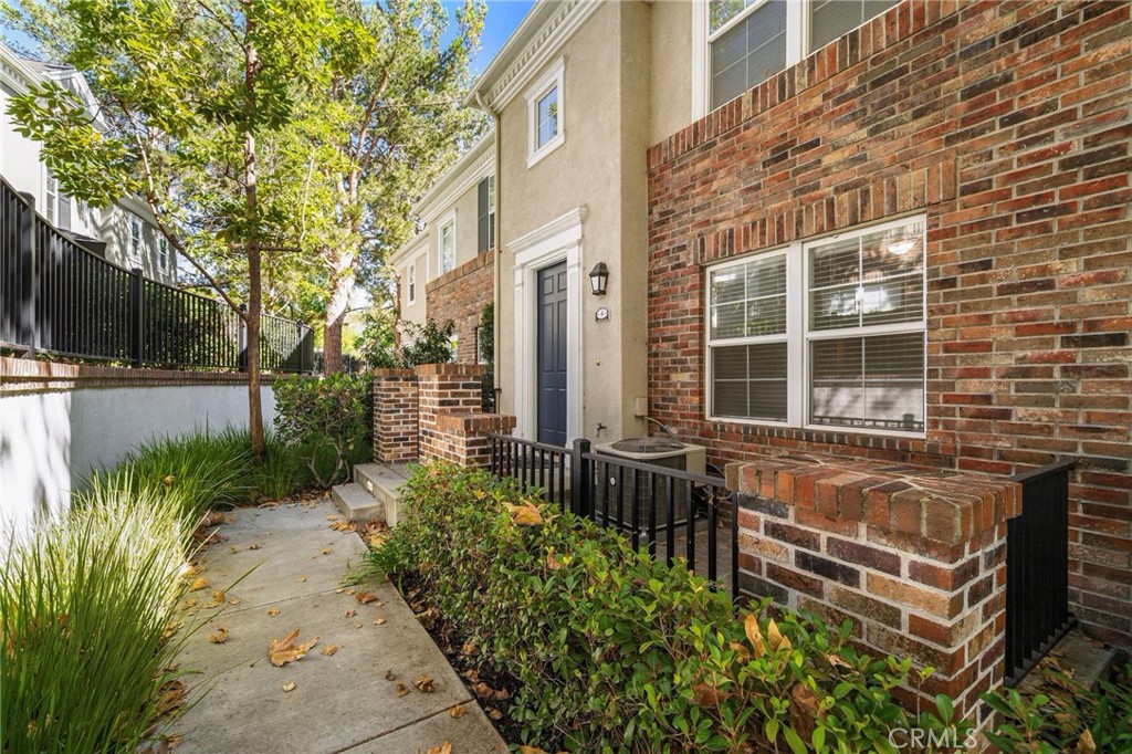 4 Bloomington, Ladera Ranch CA 92694 - photo 1