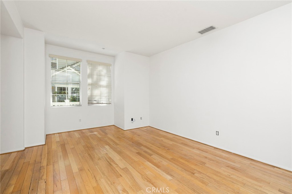 Fresh paint throughout - 4 Toribeth Street 8, Ladera Ranch CA 92694 - photo 4