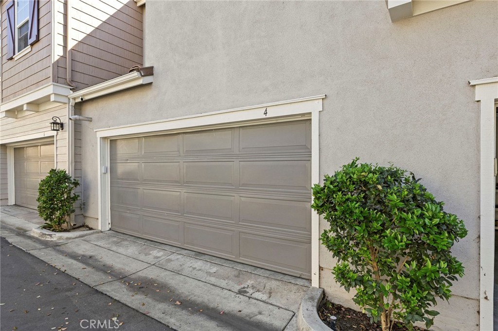 Attached 2 car garage - 4 Toribeth Street 8, Ladera Ranch CA 92694 - photo 15
